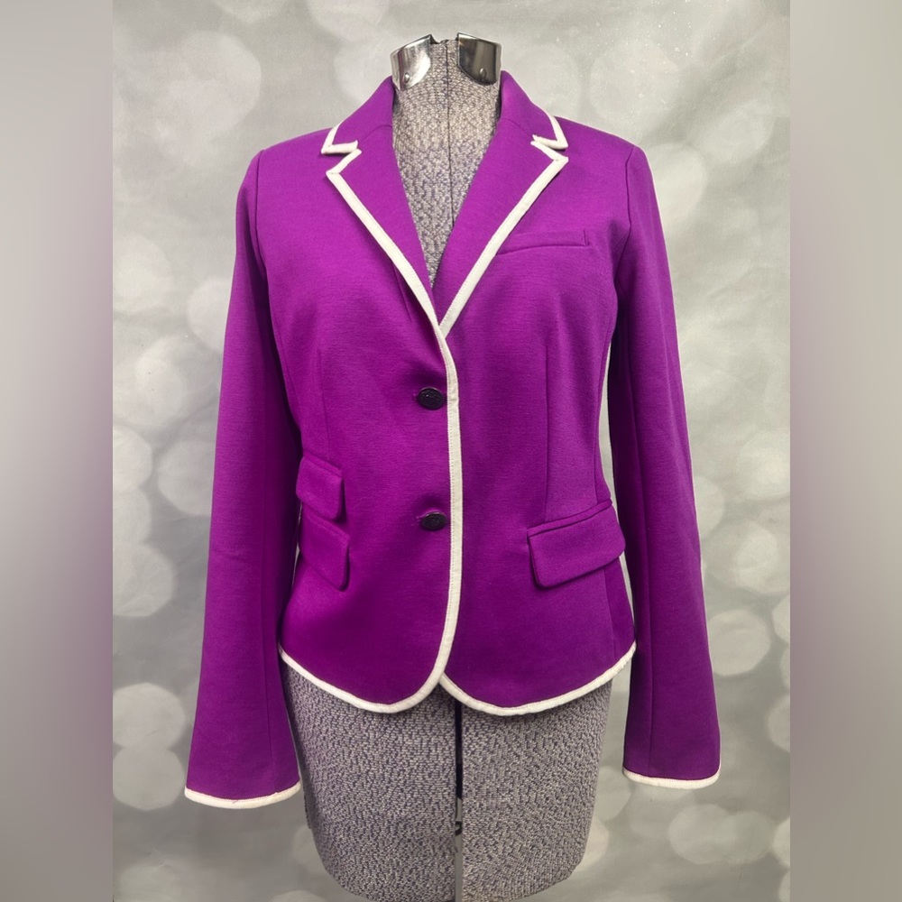 Gap Academy Blazer Size 2 in Fuchsia. This is fantastic and gorgeous - Picture 2 of 6